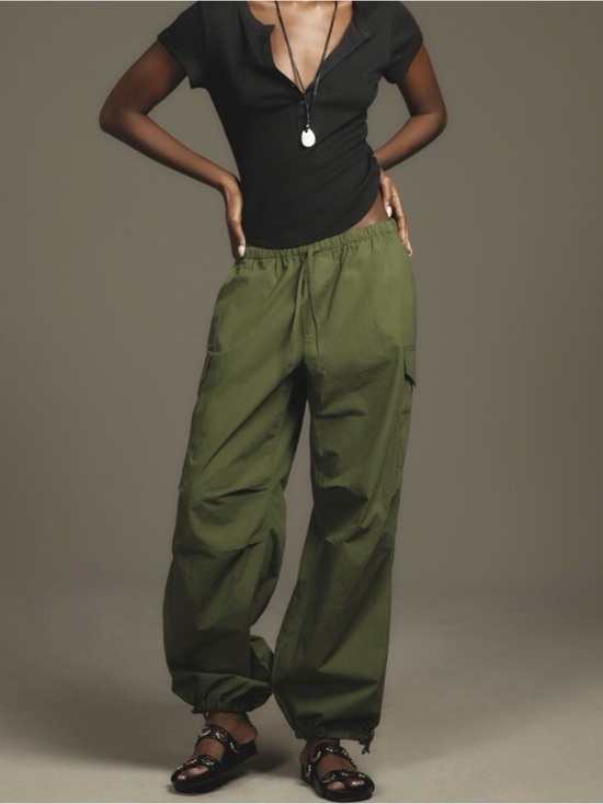 Pants - Anthropologie Pilcro Pull On Parachute Pants with Cargo Pockets Womens Small